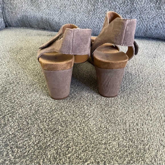 Lucky Brand Sandal Wedges - Picture 3 of 4